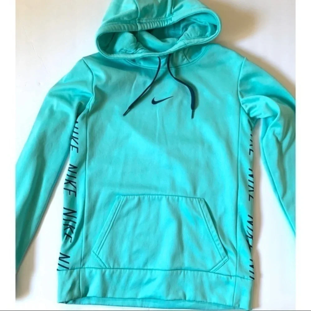 NWOT Nike Dri-Fit Hoodie Size XS